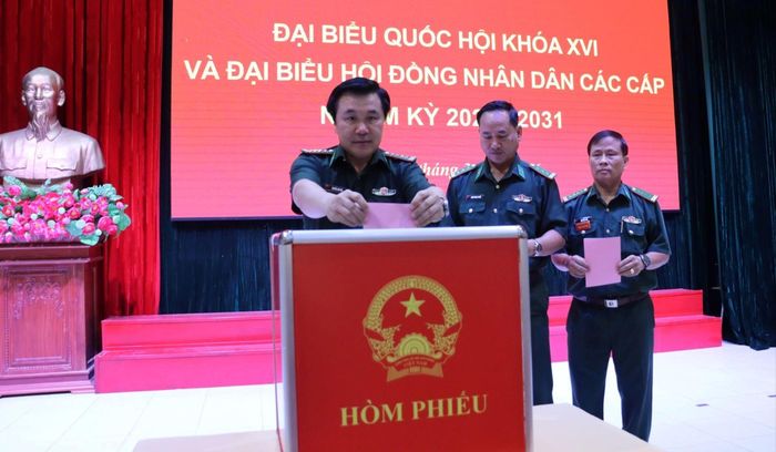 Ban Chỉ huy Bộ đội Biên phòng (BĐBP) tỉnh Đồng Nai bỏ phiếu bầu cử từ sớm