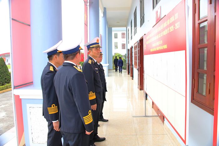 Chính ủy Quân chủng Hải quân, Phó Đô đốc Nguyễn An Phong kiểm tra công tác bầu cử tạ Lữ đoàn Đặc công 126 Hải quân