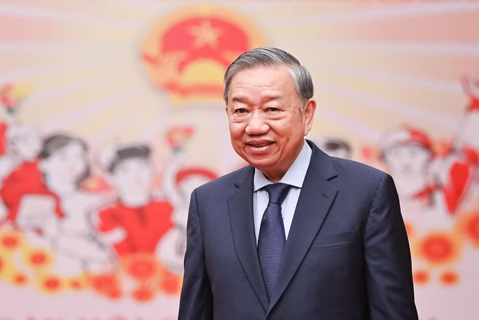 Tổng Bí thư Tô Lâm tại điểm bỏ phiếu bầu cử Trường THPT Phan Đình Phùng, phường Ba Đình, Hà Nội. Ảnh: Phạm Thắng
