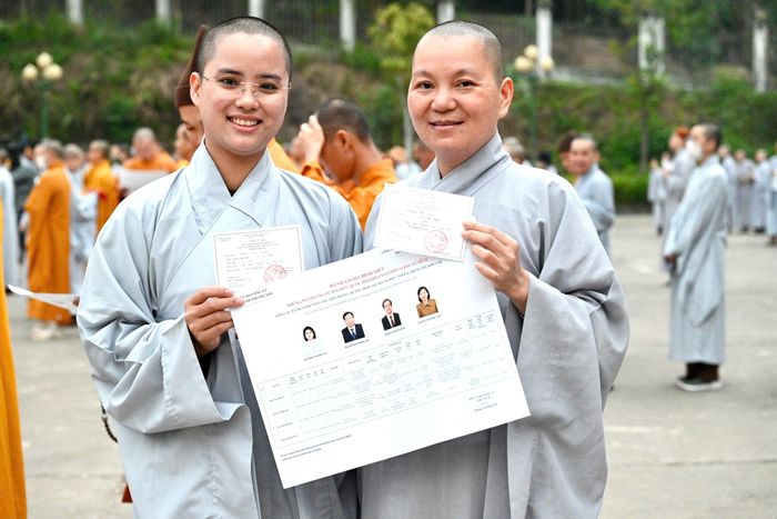 Cử tri nghiên cứu lại danh sách người ứng cử đại biểu Quốc hội khóa XVI và đại biểu Hội đồng nhân dân các câp nhiệm kỳ 2026 - 2031