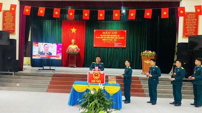 Khu vực bỏ phiếu số 24 đã hoàn thành 100% cử tri đi bỏ phiếu
