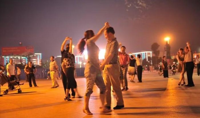 Nếu bạn mắc các bệnh như tiểu đường hoặc cao huyết áp, hãy chú ý đến cảm giác của bản thân trước, trong và sau khi nhảy. (Ảnh: ITN).
