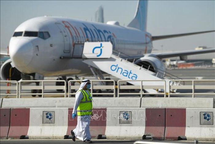 Máy bay của hãng hàng không Flydubai đỗ tại sân bay quốc tế Dubai, UAE. Ảnh tư liệu: AFP/TTXVN