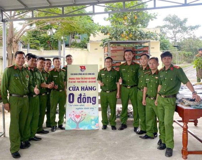 Mô hình "Cửa hàng 0 đồng" của Công an xã Công Hải đã hỗ trợ tích cực cho người đồng bào dân tộc Raglai ở địa phương.