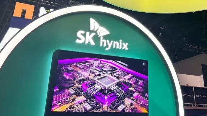 SK Group dự báo tình trạng thiếu hụt chip nhớ toàn cầu sẽ tiếp tục kéo dài. Ảnh: Nikkei.