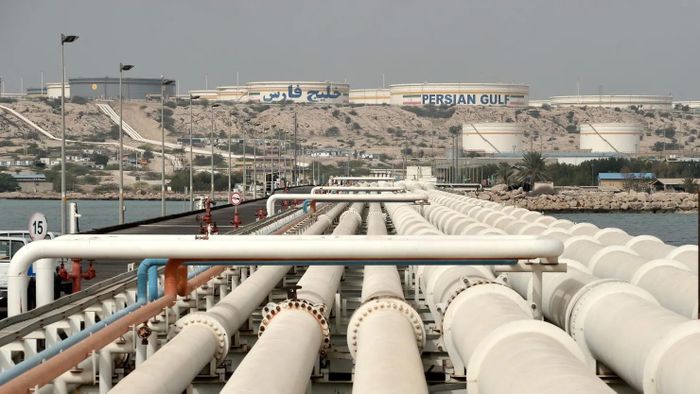  Toàn cảnh Cảng dầu đảo Kharg, cách bờ biển Iran 25 km trên Vịnh Ba Tư và cách eo biển Hormuz 483 km. Ảnh: Anadolu Agency. 