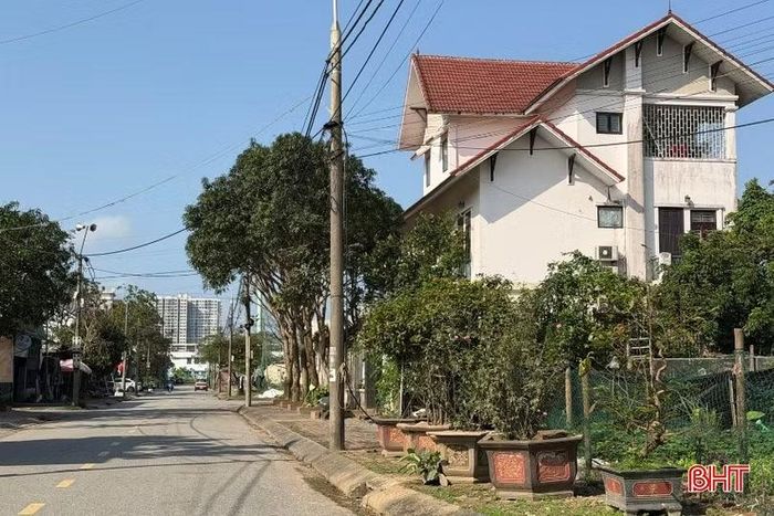 Thực trạng này diễn ra công khai cho thấy sự thờ ơ của một bộ phận người dân đối với lợi ích cộng đồng.