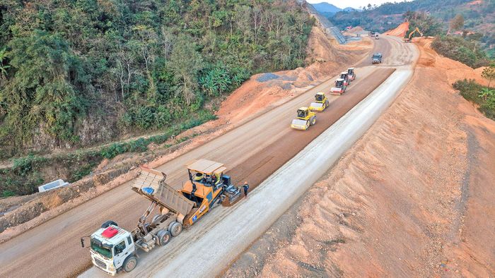 Nhà thầu thi công dự án cao tốc Hữu Nghị - Chi Lăng.