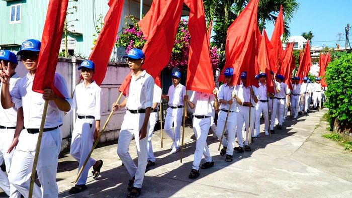 Đông đảo học sinh tham gia tại lễ hội.