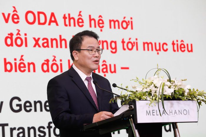 Thứ trưởng Bộ Tài chính Trần Quốc Phương phát biểu tại Hội thảo