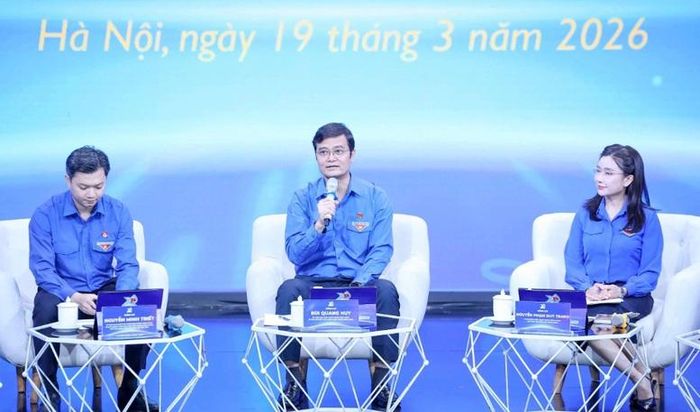 Đồng chí Bùi Quang Huy, Bí thư thứ nhất Trung ương Đoàn phát biểu khai mạc Diễn đàn - Ảnh: VGP/Toàn Thắng