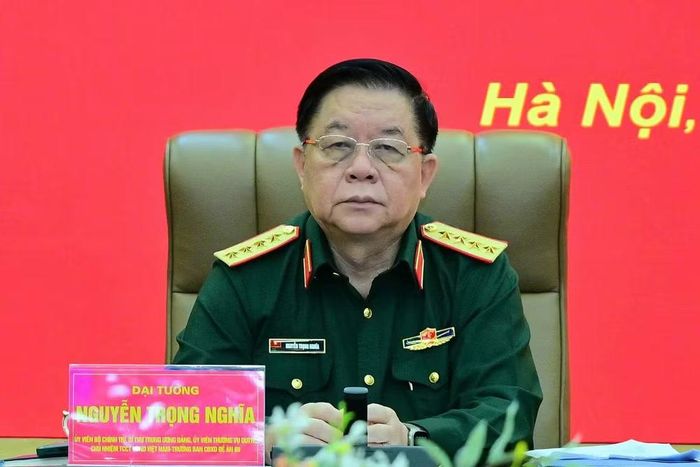 Đại tướng Nguyễn Trọng Nghĩa, Ủy viên Bộ Chính trị, Bí thư Trung ương Đảng, Ủy viên Thường vụ Quân ủy Trung ương, Chủ nhiệm Tổng cục Chính trị Quân đội nhân dân Việt Nam, Trưởng Ban Chỉ đạo xây dựng Đề án 89 chủ trì.