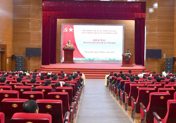 Quang cảnh khai mạc. 
