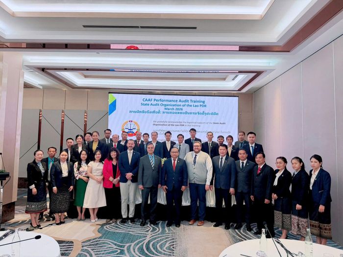Các chuyên gia CAAF tham gia chương trình đào tạo tại Kiểm toán nhà nước Lào. Ảnh: Nhân vật cung cấp