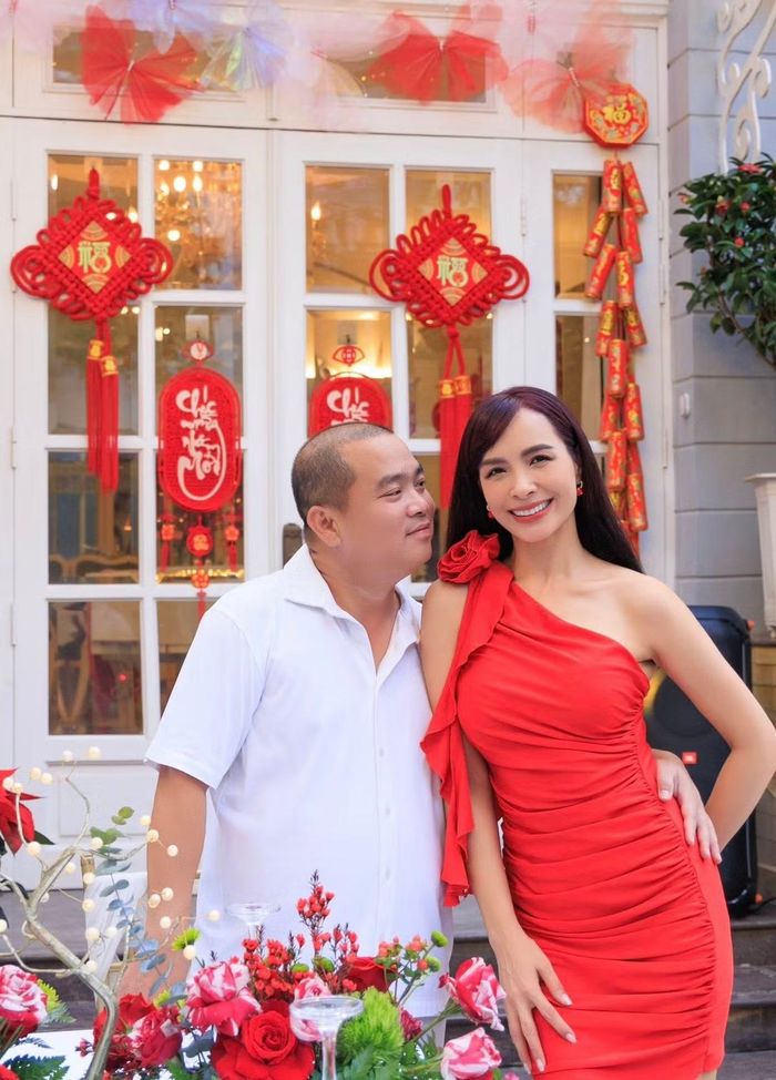 Biệt thự của Minh Khang - Thúy Hạnh nằm ở vị trí lô góc 2 mặt tiền đường nội khu tại Quận 9 (cũ), TP HCM. Ảnh: FBNV