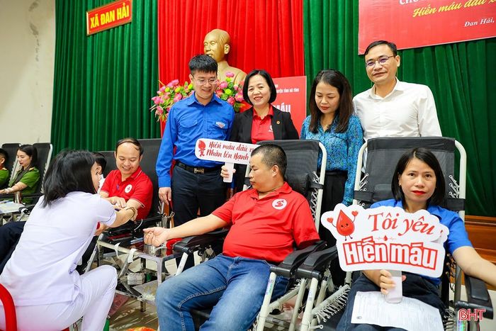 Hơn 600 tình nguyện viên đăng ký tham gia hiến máu.