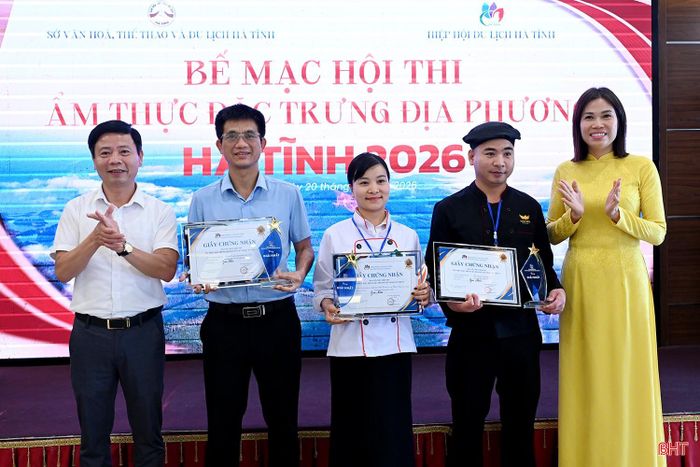 Kết thúc hội thi, Ban tổ chức đã trao 3 giải nhất, 6 giải nhì, 9 giải ba cho các đội thi có món ăn đặc sắc dựa trên tiêu chí về các nhóm nguyên liệu, cách trình bày, chất lượng món ăn. Trong đó, giải nhất thuộc về món: gỏi bưởi Phúc Trạch và mực Thiên Cầm một nắng (Khách sạn Eagle Hà Tĩnh); sườn dê nướng than hồng (Trường Trung cấp nghề Hà Tĩnh); gà nướng bùn khoáng (Hải Thượng Resort).