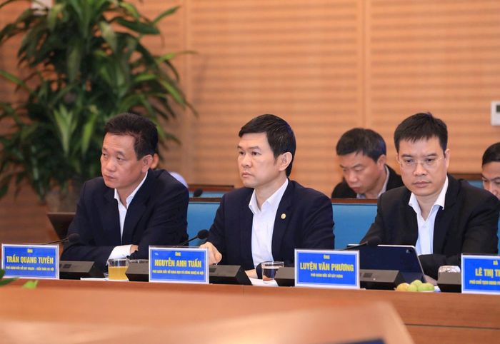 Đại diện lãnh đạo các sở, ngành của thành phố Hà Nội tham dự Tọa đàm. Ảnh: Đình Hiệp