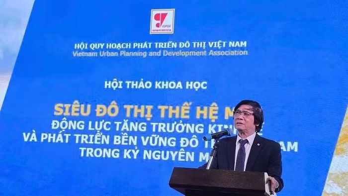 Chủ tịch VUPDA Trần Ngọc Chính phát biểu khai mạc hội thảo. (Ảnh: Thanh Tâm)