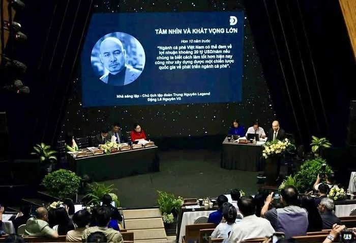 Các sáng kiến bảo tồn, phát huy giá trị cà phê và văn hóa cà phê Việt Nam được Trung Nguyên Legend chia sẻ tại diễn đàn quốc tế “Chuỗi giá trị ngành công nghiệp cà phê toàn cầu - phát triển toàn cầu, địa phương và bền vững”.