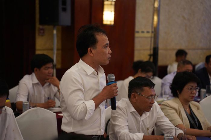 Đại diện doanh nghiệp TP. Hồ Chí Minh nêu ý kiến tại chương trình.