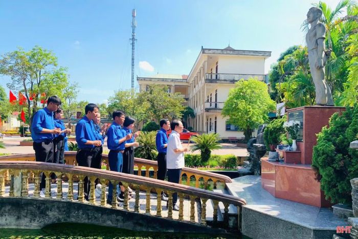 Tấm gương của người anh hùng trẻ tuổi Lý Tự Trọng luôn là nguồn cảm hứng, góp phần giáo dục truyền thống cho các thế hệ học sinh.
