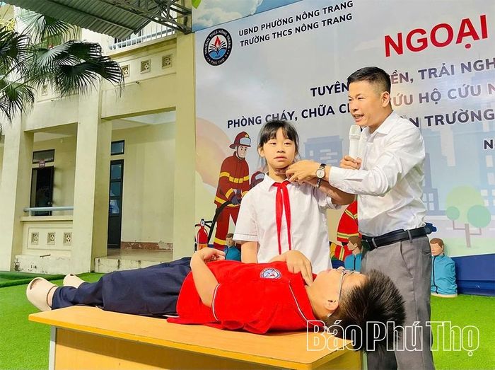 Một tình huống ngoại khóa về phòng cháy chữa cháy và CNCH tại Trường THCS Nông Trang.