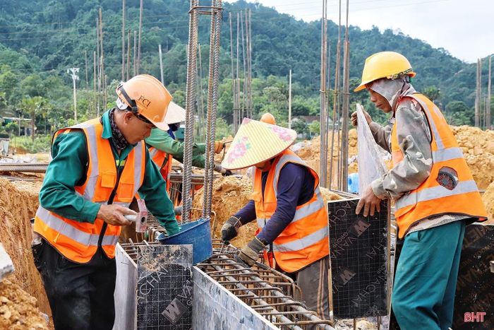 Giải ngân vốn đầu tư công trên địa bàn tỉnh đến ngày 13/3 đạt 13,2% kế hoạch Thủ tướng giao.