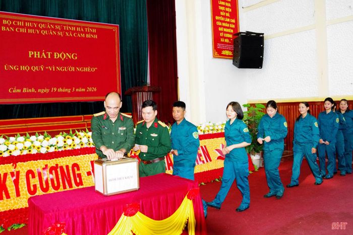 Trung tá Phạm Duy Anh - Chỉ huy trưởng Ban CHQS xã Cẩm Bình chia sẻ: “Ban CHQS xã đã tham mưu cho cấp ủy, chính quyền quan tâm, tạo điều kiện tốt nhất cho lực lượng dân quân trong suốt thời gian huấn luyện. Ngoài việc bảo đảm chế độ tiêu chuẩn theo quy định, những đồng chí tham gia đợt này được hỗ trợ một phần xăng xe, tiền ăn. Việc thăm hỏi, động viên, tặng quà của cấp ủy, chính quyền đã động viên, khích lệ từng người phấn đấu hoàn thành nhiệm vụ”.