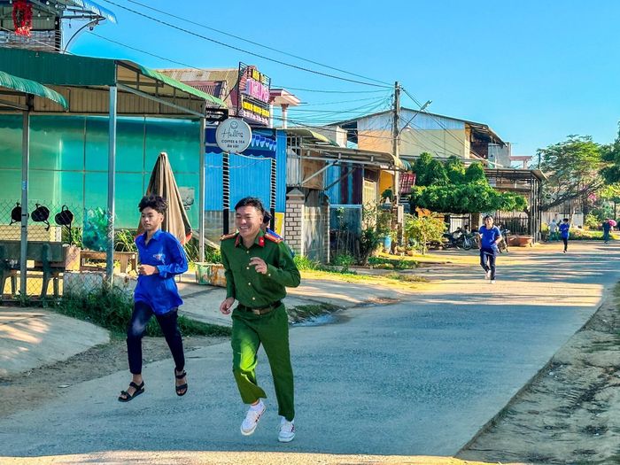 Đông đảo cán bộ, công chức, viên chức, người lao động và Nhân dân trên địa bàn hưởng ứng Ngày chạy Olympic vì sức khỏe toàn dân