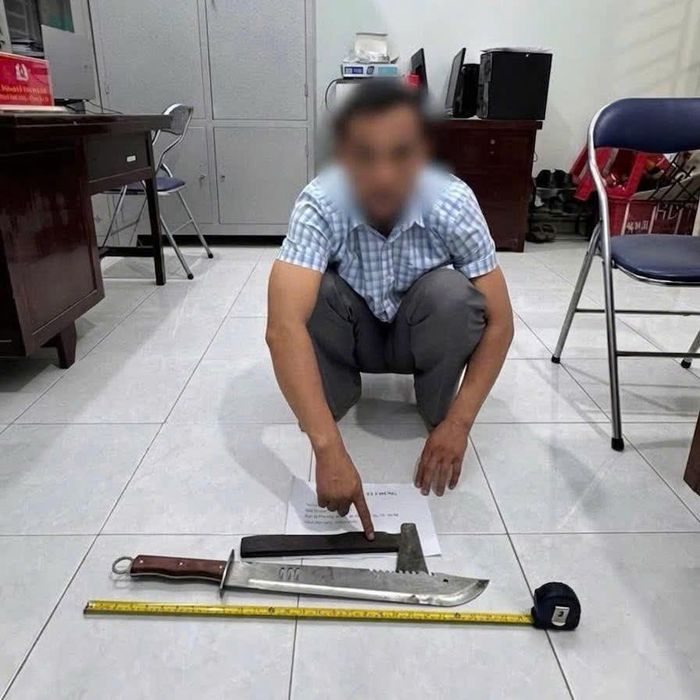 Hung khí các đối tượng sử dụng để đánh nhau.