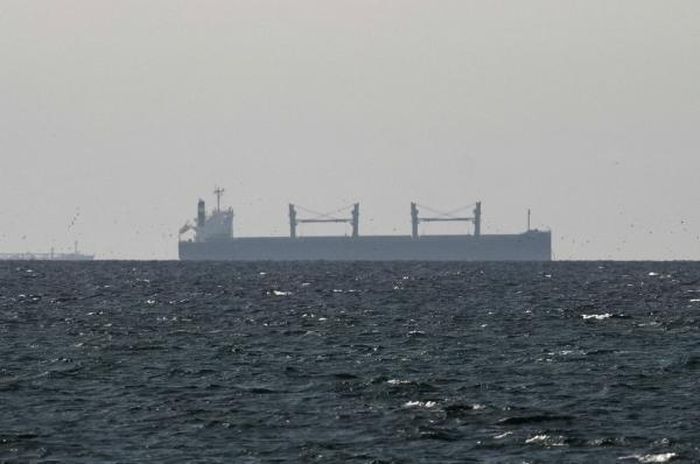 Mỹ yêu cầu Iran mở lại eo biển Hormuz hoặc đối mặt với hậu quả nặng nề. Ảnh minh họa Reuters. 