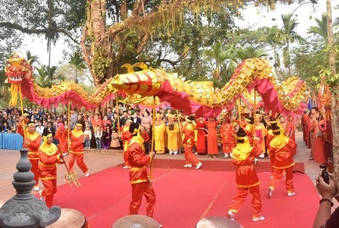 Lễ hội diễn ra từ ngày 11 - 12.4, tại Khu Di tích lịch sử - văn hóa quốc gia Thành Bản Phủ