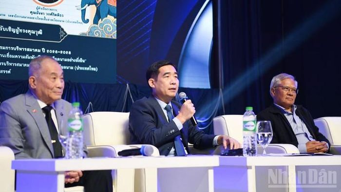 Đại sứ Việt Nam tại Thái Lan Phạm Việt Hùng chia sẻ về lịch sử quan hệ hai nước. (Ảnh: MINH THẮNG)