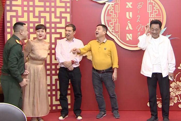 Các nghệ sĩ quen thuộc gấp rút thực hiện để mang Táo Quân trở lại. Ảnh: VFC