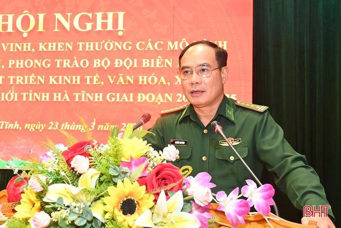 Đại tá Nguyễn Thái Bình – Bí thư Đảng ủy, Chính ủy BĐBP Hà Tĩnh phát biểu chỉ đạo hội nghị