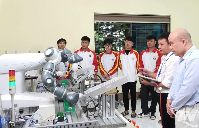 Các trường thuộc Đại học Thái Nguyên chú trọng đào tạo nguồn nhân lực chất lượng cao, đáp ứng nhu cầu của doanh nghiệp. Ảnh: T.L