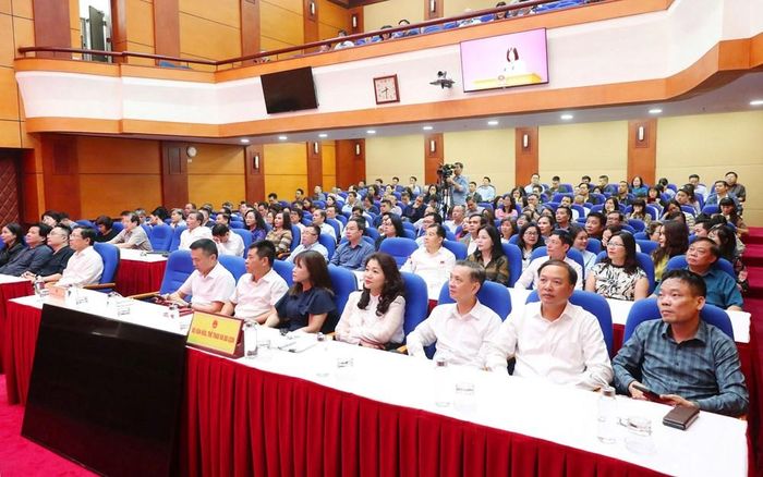 Các đại biểu dự Hội nghị trực tuyến tại điểm cầu Bộ VHTTDL