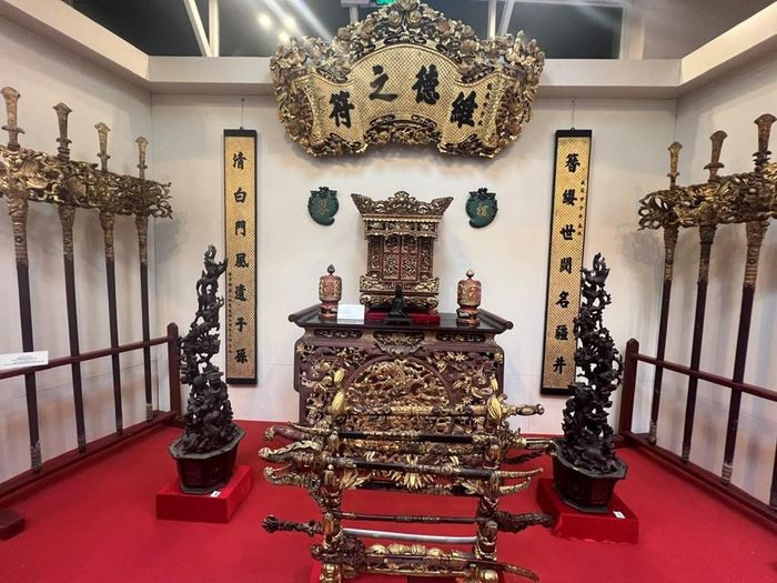 Sưu tập đồ thờ thế kỷ XIX