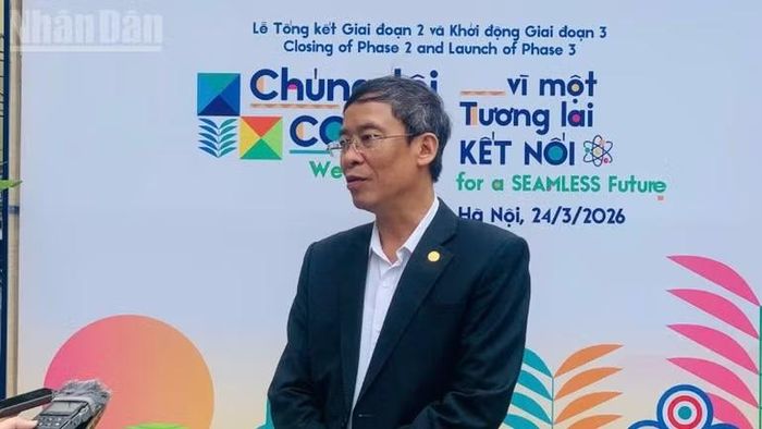 Ông Vũ Minh Đức, Cục trưởng Cục Nhà giáo và Cán bộ quản lý giáo dục, Bộ Giáo dục và Đào tạo Việt Nam chia sẻ với báo chí tại sự kiện. (Ảnh: KIỀU GIANG)
