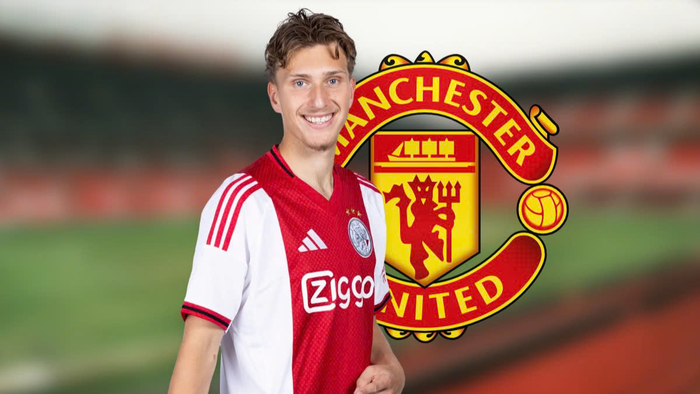 MU bắt đầu tiếp cận Mika Godts của Ajax. Ảnh: Skysports 