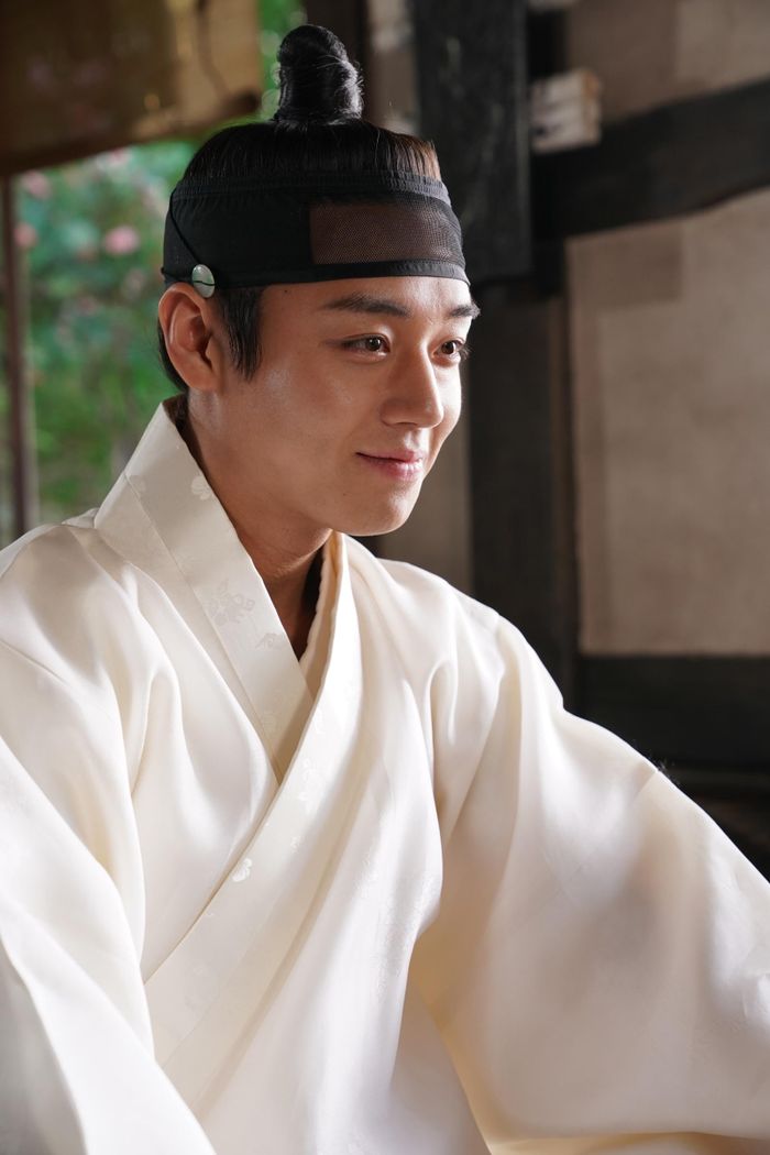 Park Ji-hoon đảm nhận vai chính trong phim. Ảnh: CJHK