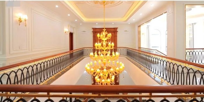 Không gian thông tầng đắt giá. Ảnh: Chụp màn hình