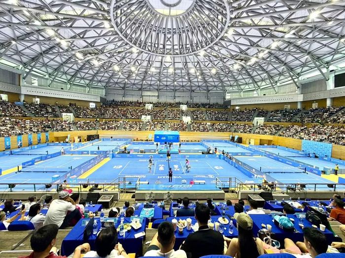 Một giải đấu Pickleball được tổ chức tại Cung Thể thao Tiên Sơn, thu hút đông đảo khán giả. Ảnh: Liên đoàn.