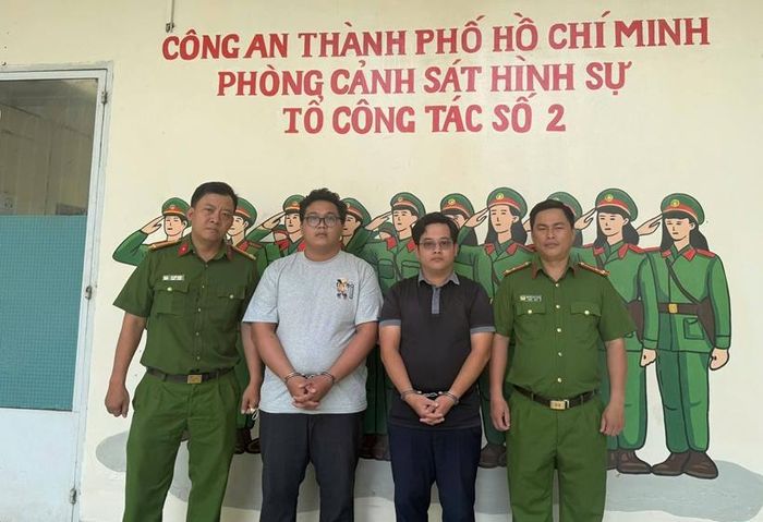 Từ trái sang, Nguyễn Phước Đức, Lý Gia Thịnh.