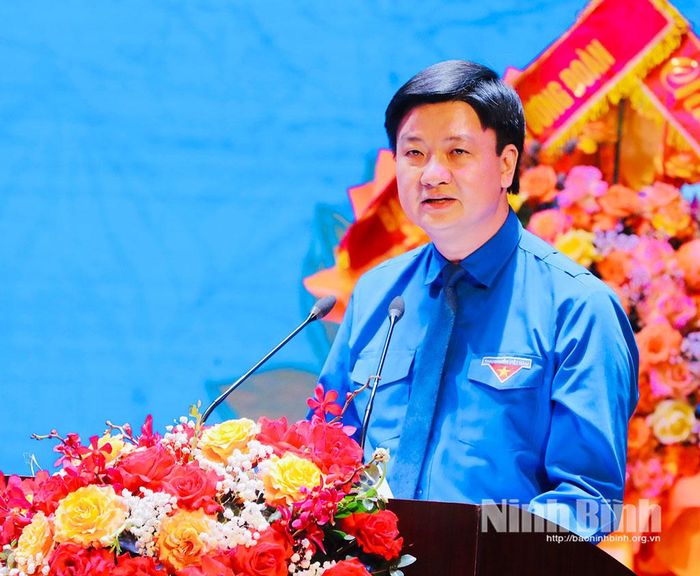 Đồng chí Trần Ngọc Nam, Ủy viên Ban Thường vụ Trung ương Đoàn, Tỉnh ủy viên, Phó Chủ tịch Ủy ban MTTQ Việt Nam tỉnh, Bí thư Tỉnh đoàn trình bày Diễn văn kỷ niệm 95 năm Ngày thành lập Đoàn TNCS Hồ Chí Minh.