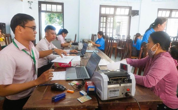 Sự phối hợp đồng bộ giữa ngân hàng và các tổ chức hội, đoàn thể đã giúp nguồn vốn đến đúng đối tượng, đúng mục đích…