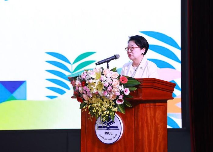 Bà Heekyung Jo Min, Trưởng bộ phận Trách nhiệm xã hội doanh nghiệp, Tập đoàn CJ phát biểu tại sự kiện.