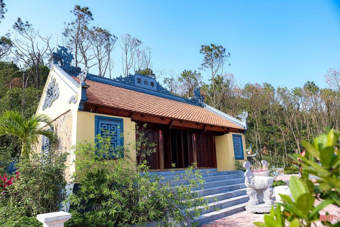 Chùa Chân Tiên còn là nơi che chở các cán bộ cao cấp Xứ ủy Trung Kỳ về trực tiếp chỉ đạo các cuộc biểu tình ngày 28/7/1930 của nông dân các xã vùng hạ Can kéo về tại ngã ba Nghèn (nay là xã Can Lộc, tỉnh Hà Tĩnh) để đấu tranh giành độc lập, tự do.