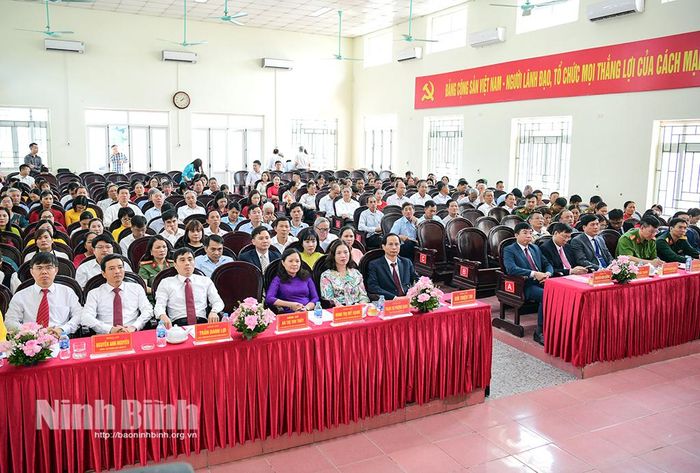 Các đại biểu dự hội nghị.